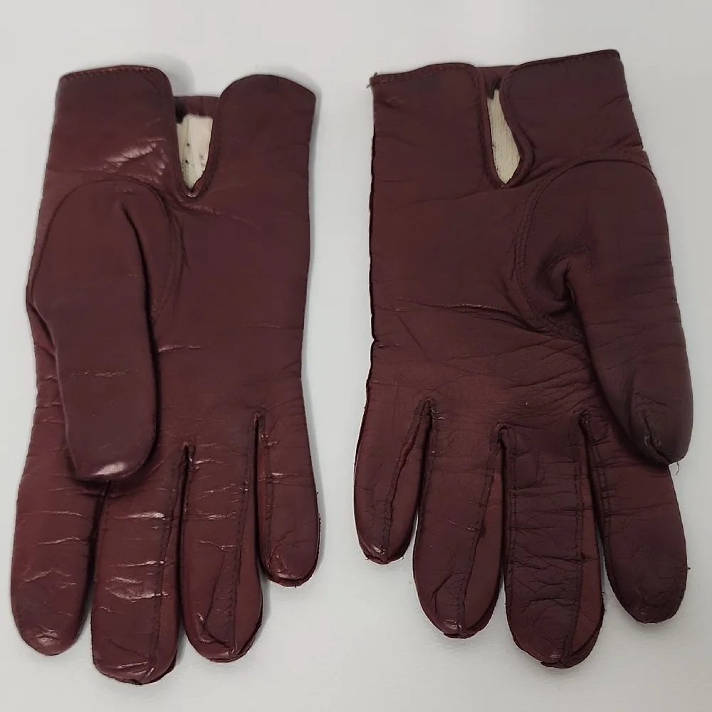 Etienne Aigner Burgundy Leather Gloves Size 7 1/2